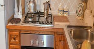 Cucina Rita in legno artigianale su misura